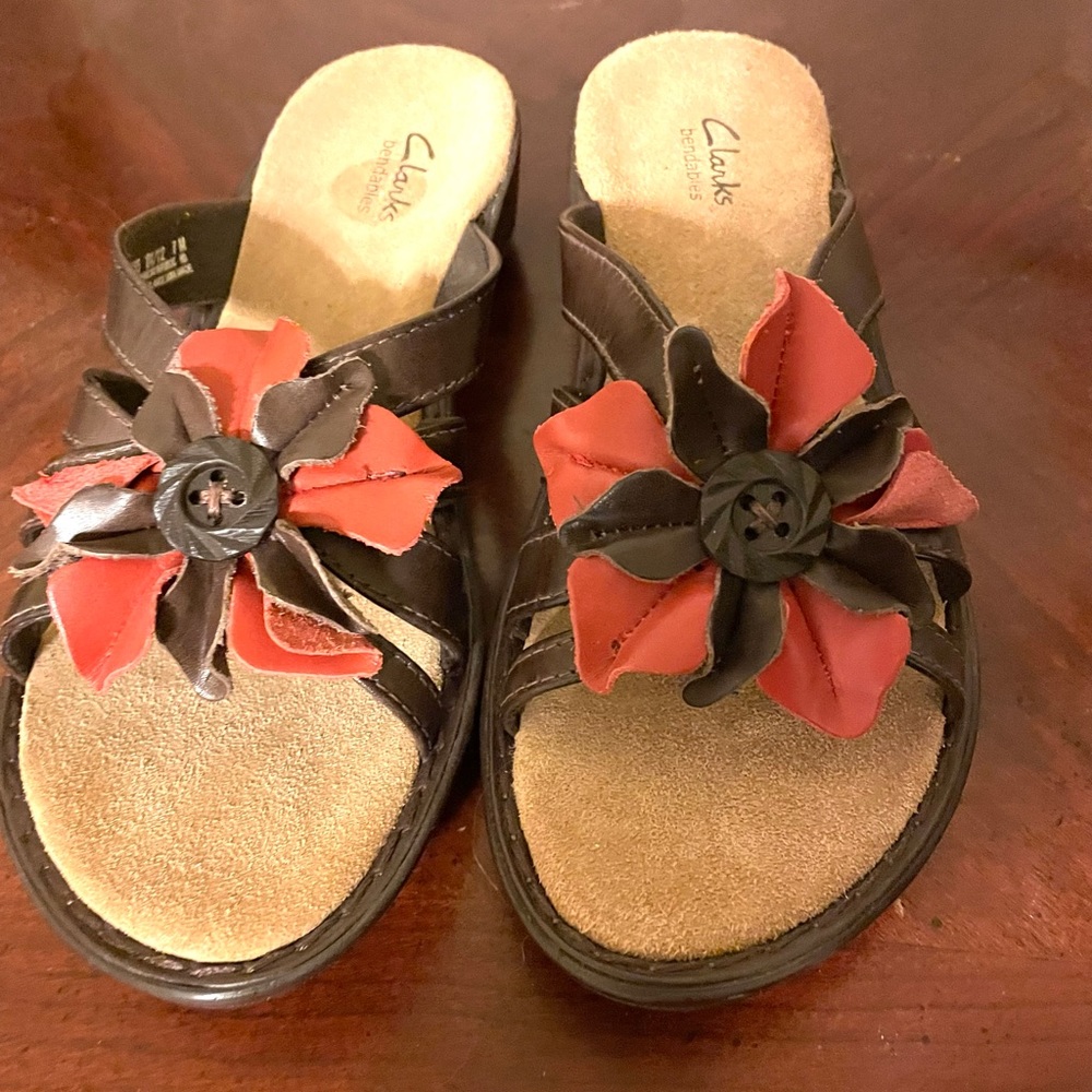 Clarks sandals size 7 new